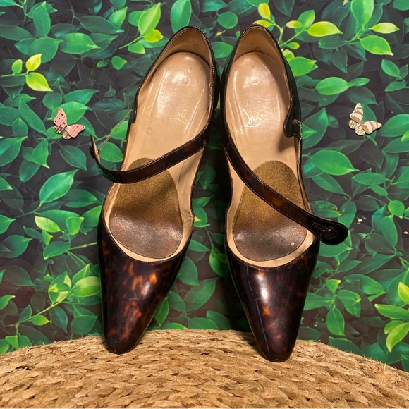 Christian Louboutin tortoise shell strap heels - Picture 7 of 8